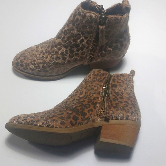 Very G Taupe Devine Leopard Print Bootie Size 8.5M - Picture 6 of 15